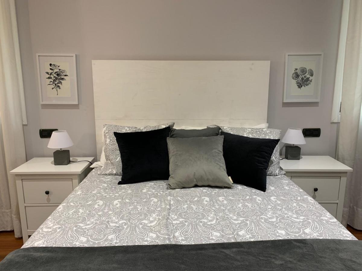 En Pleno Centro De Bilbao Y Muy Cerca Del Guggenheim Apartment Bagian luar foto